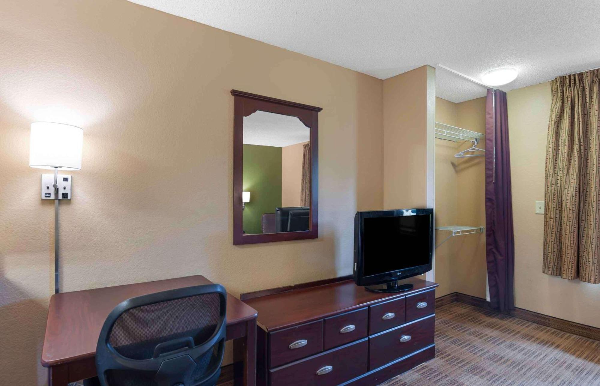 Extended Stay America Suites - San Diego - Оушенсайд Экстерьер фото